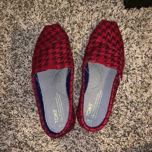 Houndstooth Toms